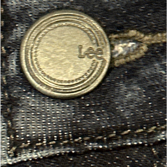 Women’s Lee Classic Fit Navy Blue Denim Jeans with Embroidered Pockets, Size 10. - Picture 4 of 14